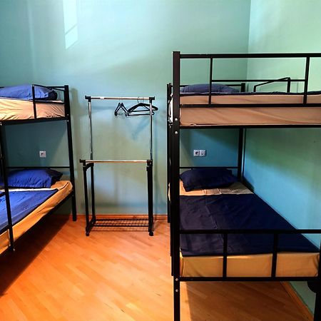 J Square Hostel تبليسي المظهر الخارجي الصورة