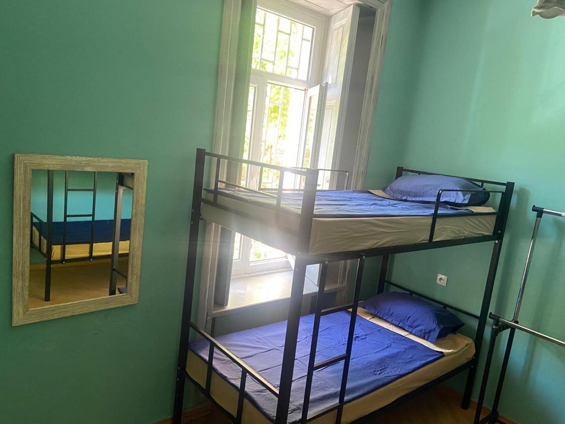 J Square Hostel تبليسي المظهر الخارجي الصورة