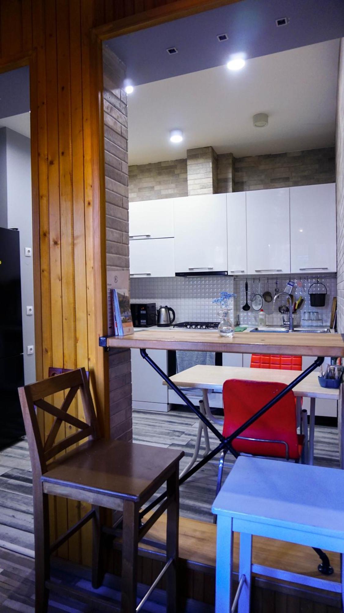 J Square Hostel تبليسي المظهر الخارجي الصورة